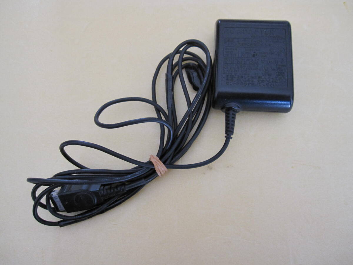 Nintendo /ニンテンドー 初代DS ゲームボーイアドバンスSP ACアダプター 充電器 NTR-002(JPN/USA)_画像1