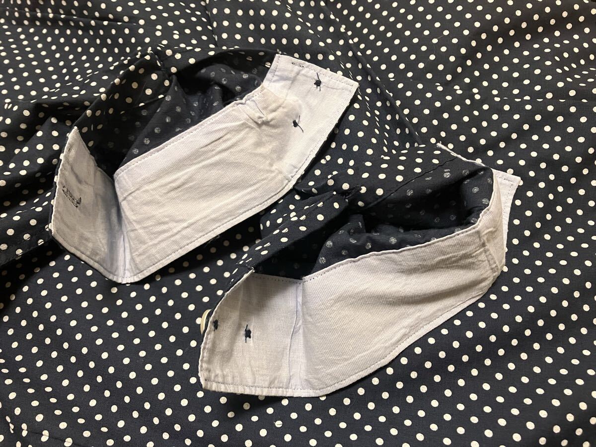 H&M スリムフィット イージーアイロンシャツ 長袖シャツ 長袖 S〜M 紺色 ドット柄_画像4