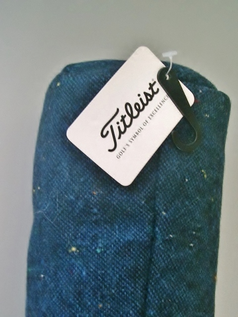 送料込み　未使用　タイトリスト　日本モデル　バレル・スタイル　ウール混素材　ネイビー紺　ＦＷ用　ヘッドカバー_画像3