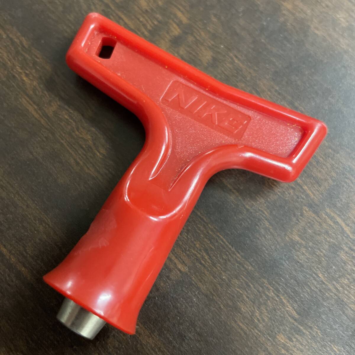 NIKE ナイキ 赤 朱色 トラックスパイク レンチ ブロック 文字 日本製 韓国製 セット 陸上 シューズ 靴 ヴィンテージ オールド 工具 _画像4