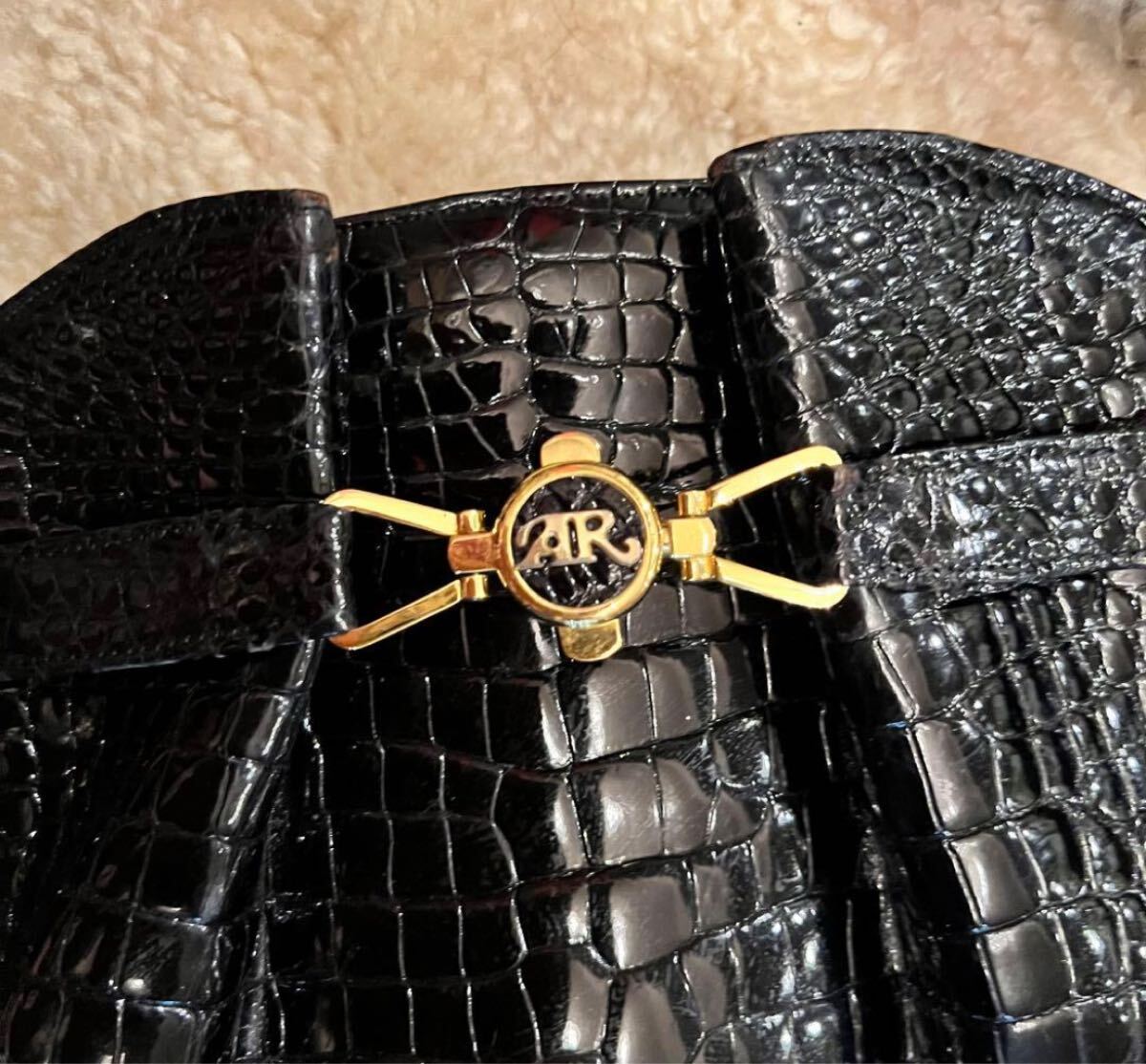 AR アルフレッドロー　IRV認定クロコダイル ショルダーバッグ 軽量 ドイツ製_画像2