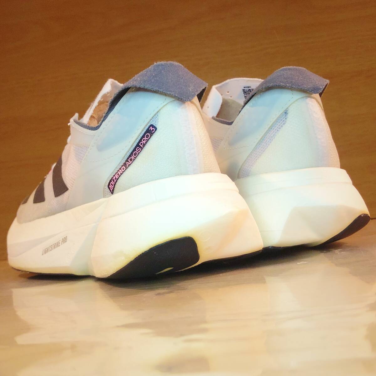 【美品／完売カラー・定価26,400円】Adidas/ Adizero Adios Pro 3/ 27.0 cm/ クリスタル・ホワイト/ アディダス アディオス プロ_画像3