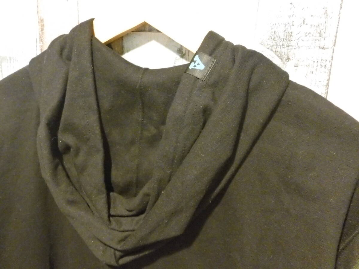 送料込 新品 大特価 アーチ フルジップ パーカー 黒黄色青 100% 本物 正規品_画像5