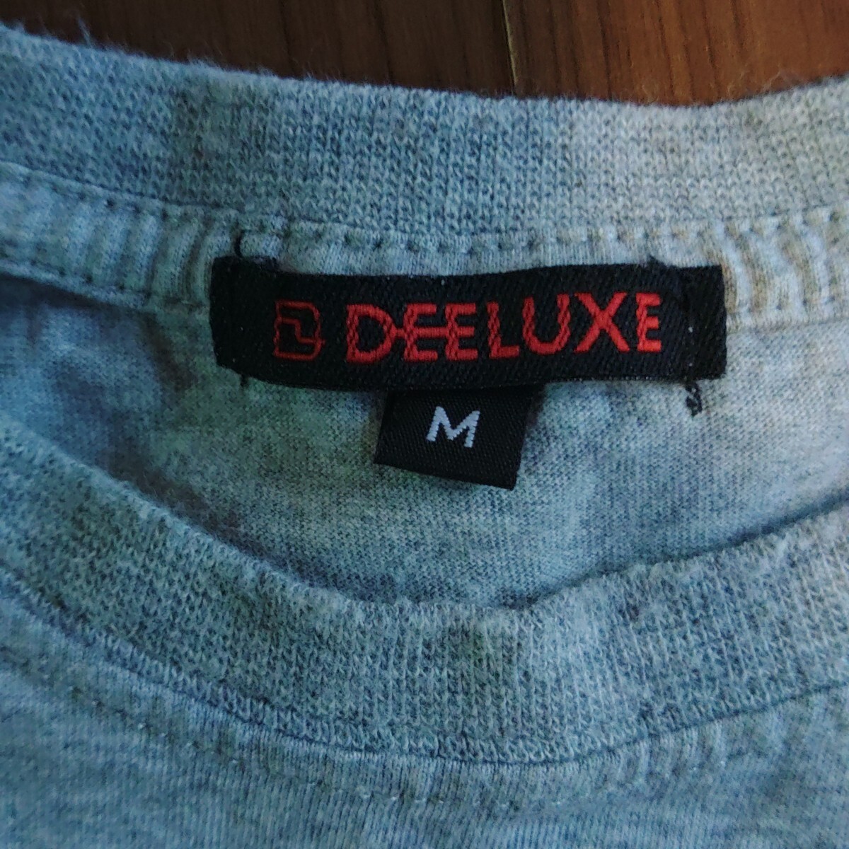 DEELUXE ディーラックス Tシャツ Mサイズ グレー ポケットTシャツ ポケT_画像4