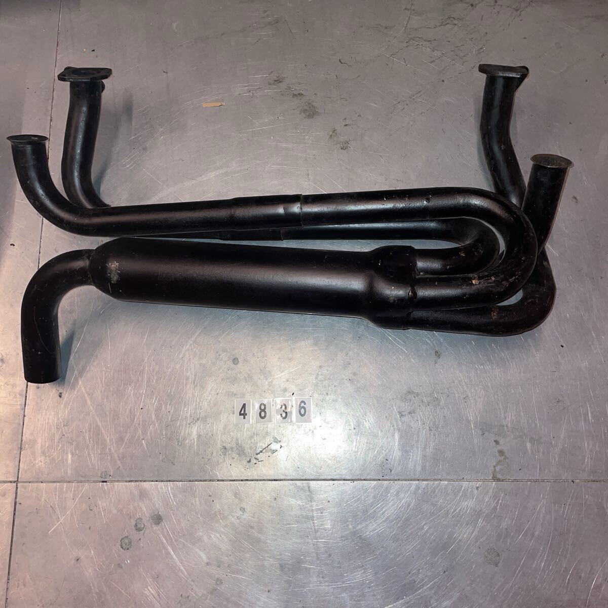 EMPI マフラー エコノマフラー 空冷 VW フォルクスワーゲン 1300cc〜 システムブラック 2ティップ GTイグゾーストマフラーシステム NO.4836_画像1