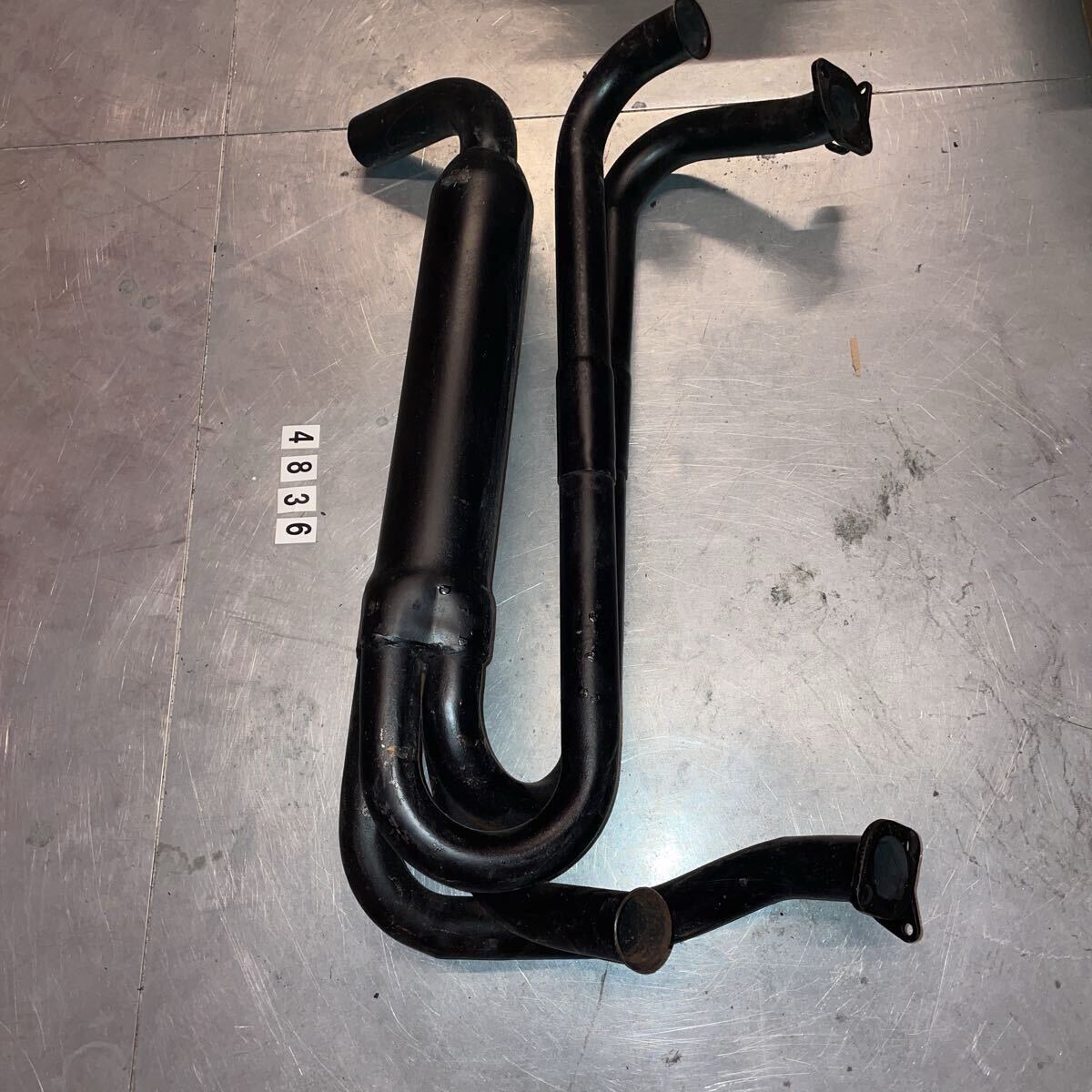 EMPI マフラー エコノマフラー 空冷 VW フォルクスワーゲン 1300cc〜 システムブラック 2ティップ GTイグゾーストマフラーシステム NO.4836_画像2