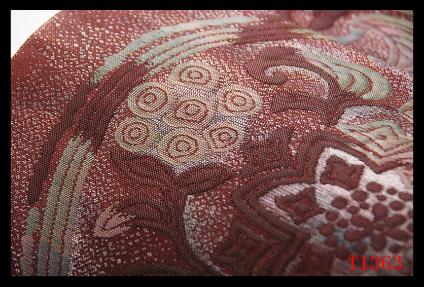 蔵【T1363】厳選逸品　葡萄唐草紋　葡萄茶色地　気品豊かに　正絹高級美術開き名古屋帯　◇検◇簪着物袋帯和装小物帯締め_画像6