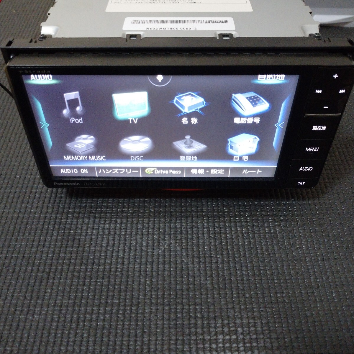 【中古】 パナソニック ストラーダ Panasonic Strada CN-RS02WD メモリーナビ　地図データ2015年 Bluetooth_画像2