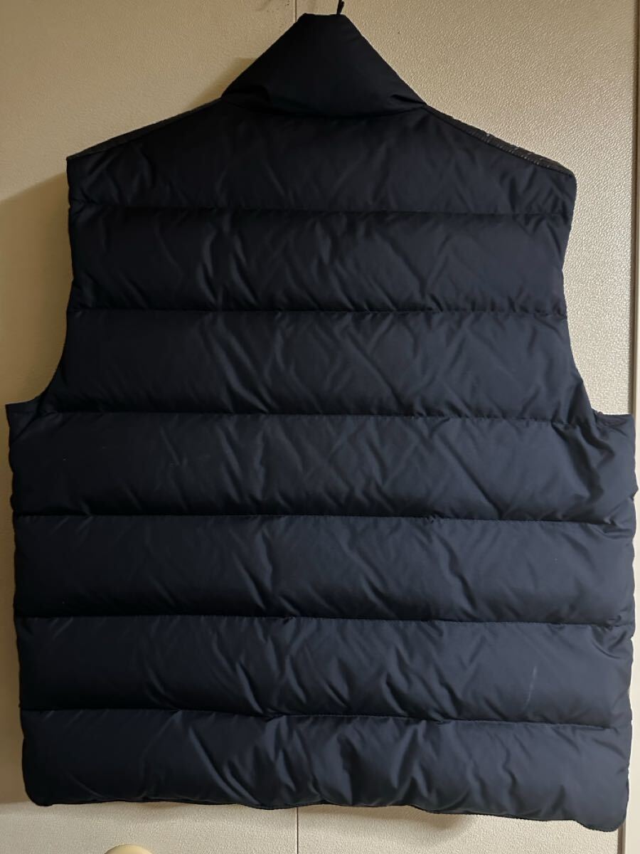 クリーニング済【MONCLER モンクレール】CHEVAL ダウンベスト サイズ２ 黒に近い紺_画像3