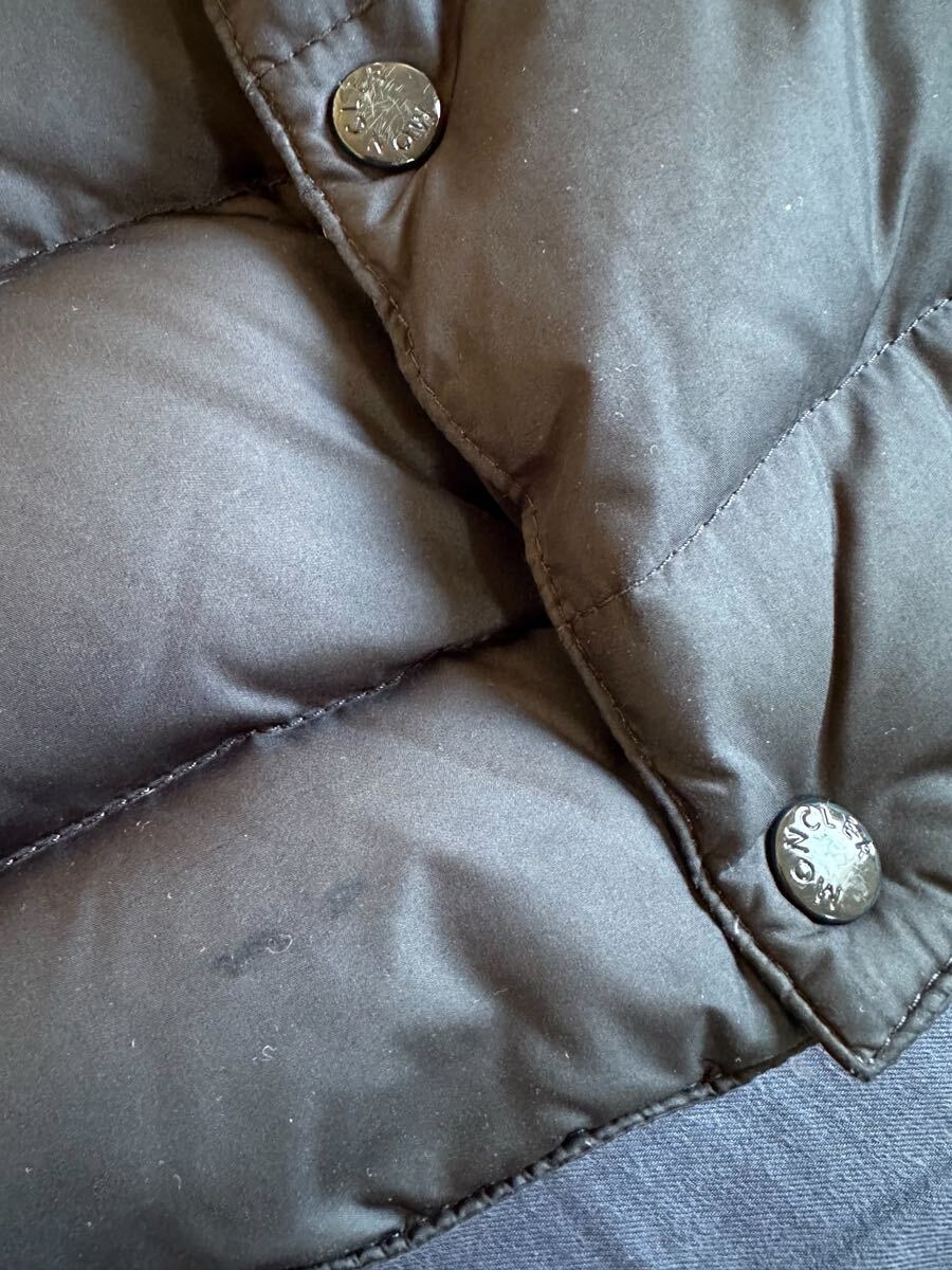 クリーニング済【MONCLER モンクレール】CHEVAL ダウンベスト サイズ２ 黒に近い紺_画像10