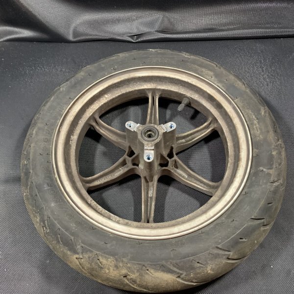 スズキ インチアップスポーツ ZZ ジーツー CA1PB フロントホイール_画像1