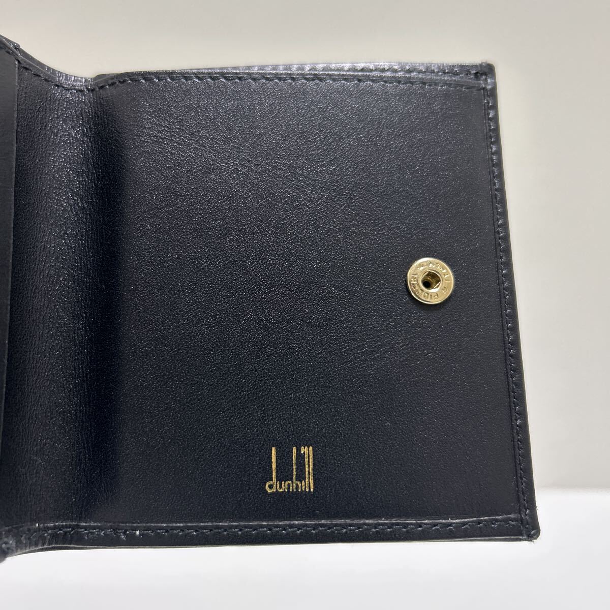 ☆美品☆ ◆dunhill ダンヒル　Wホック 折り財布　ブラック◆　本革　コンパクト　小銭入れ有　ロゴ金具　イタリア製 【送料無料】1112_画像6