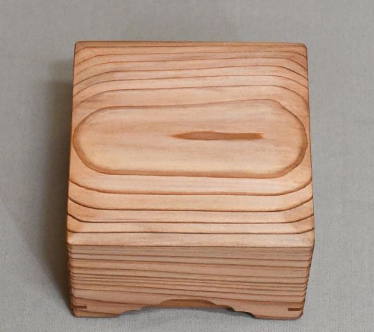 徳島県産木頭杉の駒箱、新品化粧箱付き_画像3