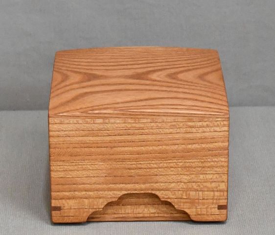 欅中杢の駒箱、四隅落し。新品.。化粧箱付き。_画像2