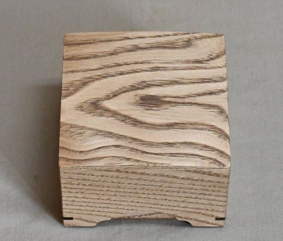 栗材の駒箱　四隅落し　新品　化粧箱付き_画像3