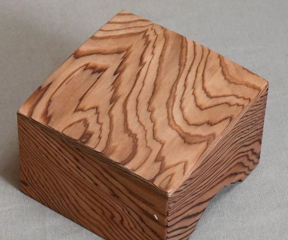 徳島県産木頭杉良杢の駒箱、四隅落し。新品。化粧箱付き_画像7