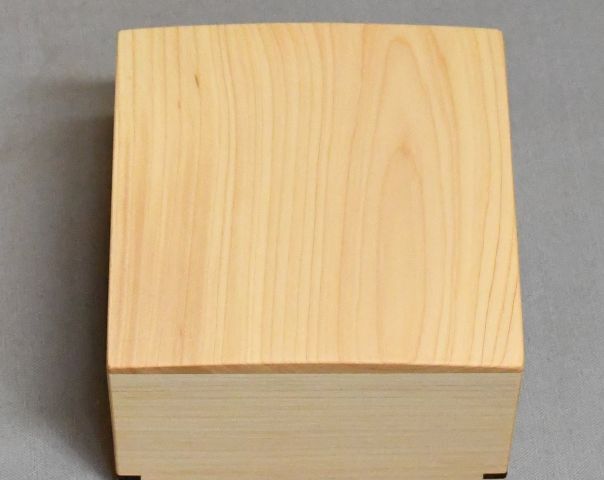 本榧の駒箱　四隅落ち　新品　化粧箱付き_画像6