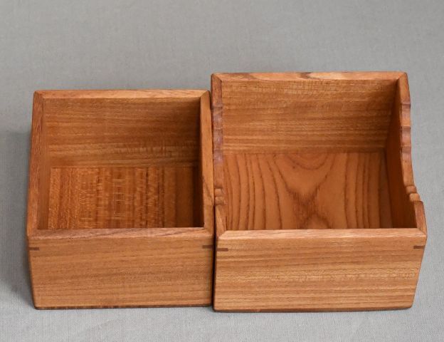 欅中杢の駒箱、四隅落し。新品.。化粧箱付き。_画像9