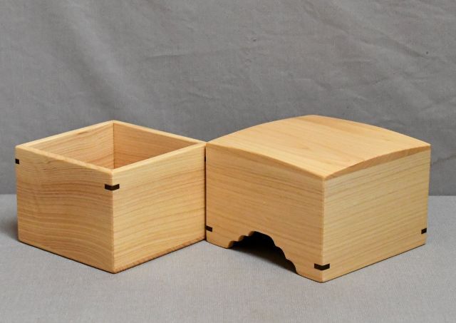 本榧の駒箱　四隅落ち　新品　化粧箱付き_画像5