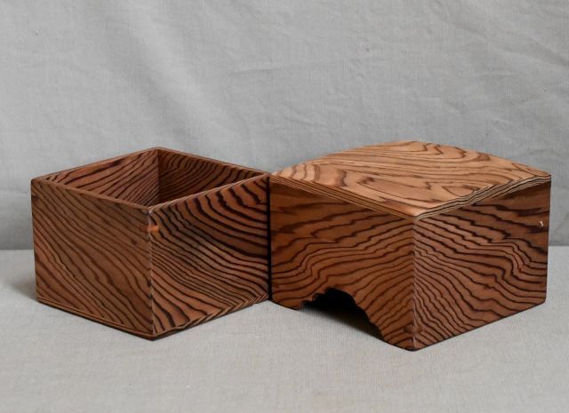 徳島県産木頭杉良杢の駒箱、四隅落し。新品。化粧箱付き_画像5