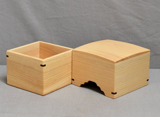 本榧の駒箱　四隅落ち　新品　化粧箱付き_画像4