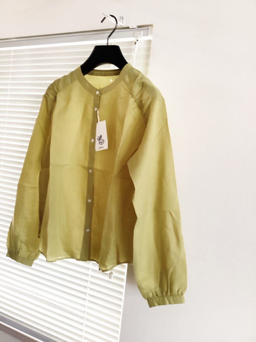 【Sarahwear】サラウェア　肩ギャザーデザイン　薄手　ブラウス　定価14080円_画像2