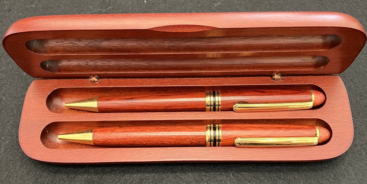 ＃1730A　筆記用具☆おまとめ　ボールペン　シャープペン　万年筆　クロス　パーカー　バーバリー　イヴサンローラン　筆記未確認　中古品_画像7