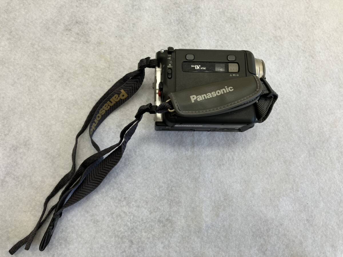 #2237　Panasonic　パナソニック　デジタル　ビデオカメラ　DIGICAM　NV－DS5　中古品　ジャンク品_画像3