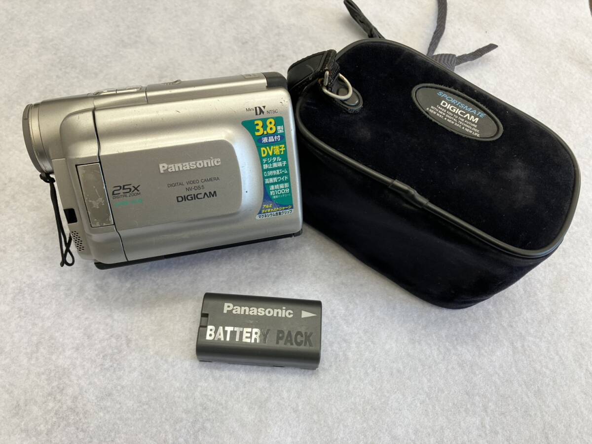 #2237　Panasonic　パナソニック　デジタル　ビデオカメラ　DIGICAM　NV－DS5　中古品　ジャンク品_画像1