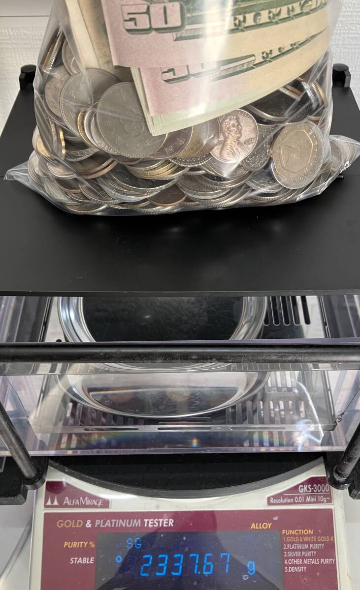 ＃1951A　外国銭☆おまとめ出品　外国銭　大量　総重量約2.3㎏　ドル　ウォン　ユーロ　元　他　長期保管品　現状品_画像7