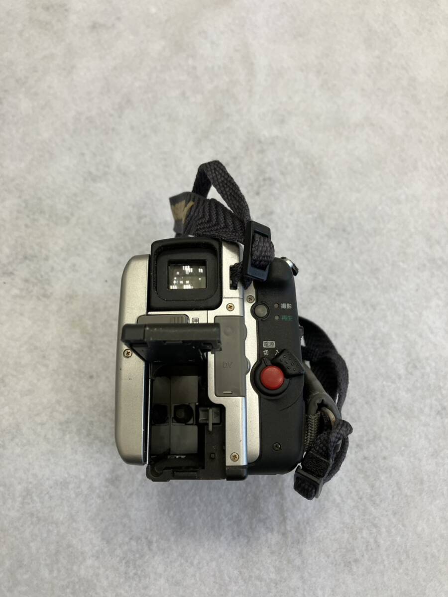 #2237　Panasonic　パナソニック　デジタル　ビデオカメラ　DIGICAM　NV－DS5　中古品　ジャンク品_画像6