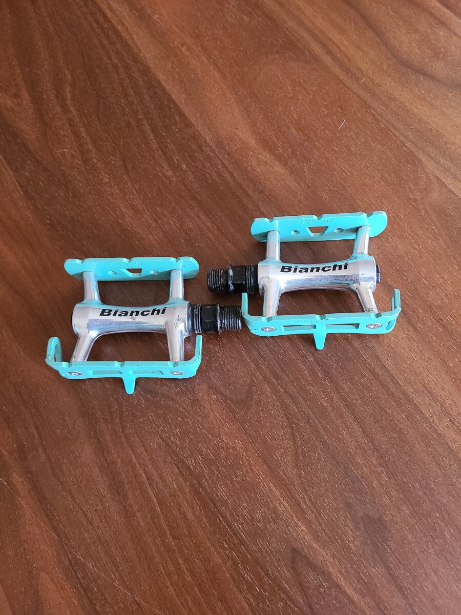 ビアンキ　フラットペダル_画像1