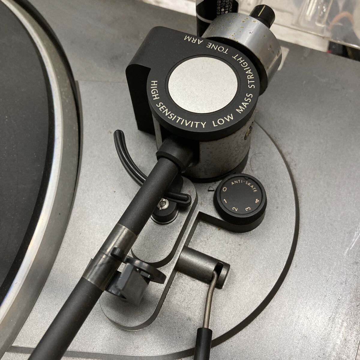 RD11-62 激安 ONKYO CP-790F FULL-AUTO MATIC TUNERTABLE レコードプレーヤー 通電OK 中古現状品 ※3回再出品で処分_画像4