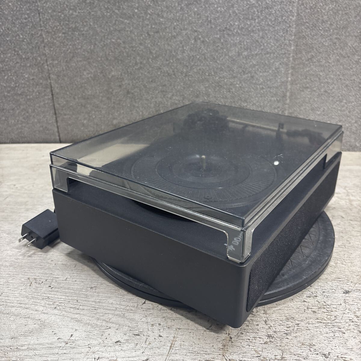 RD11-76 激安 DONNER DP-100 TURNTABLE PLAYER レコードプレーヤー 通電OK 箱付き 中古現状品 ※3回再出品で処分_画像7