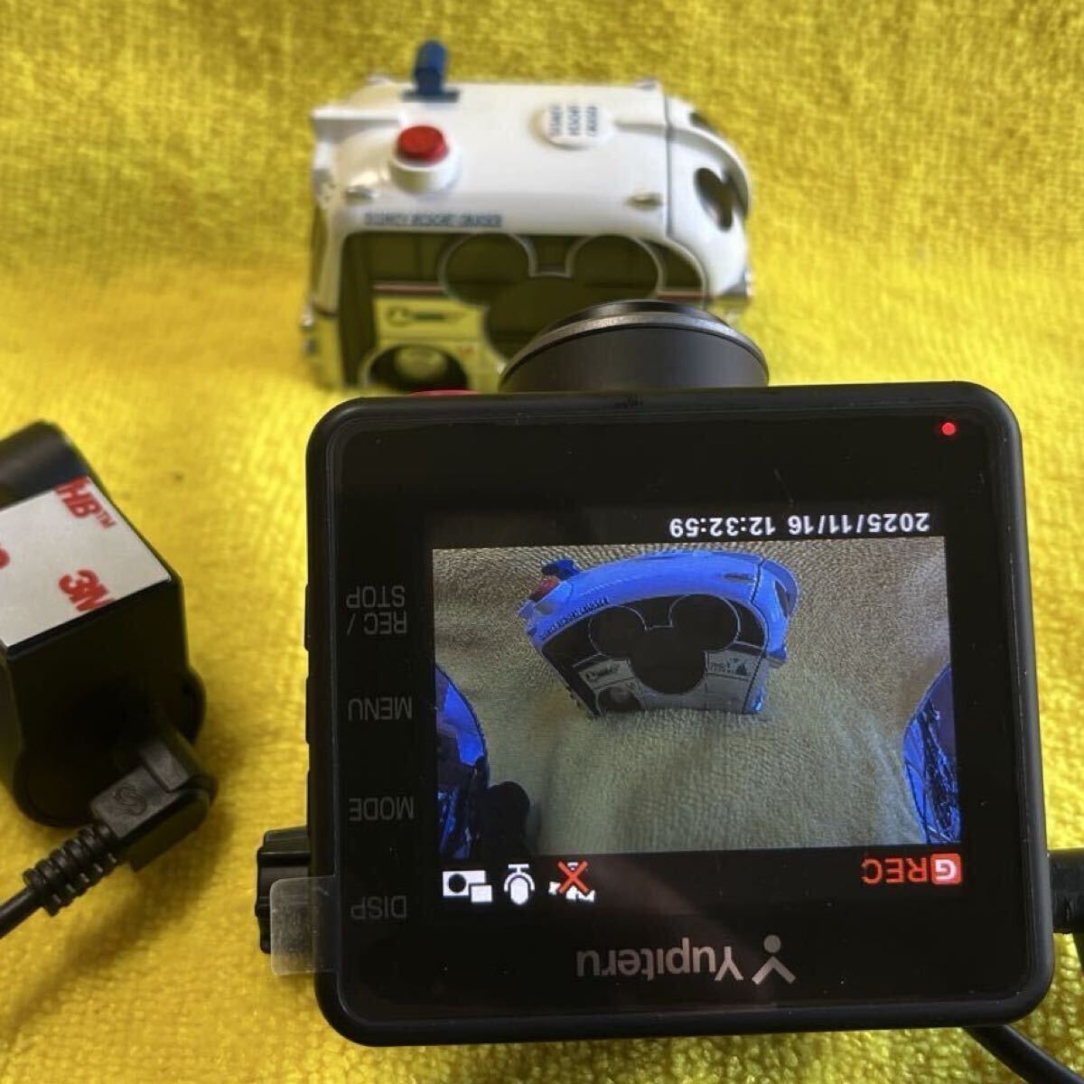 【美品】ユピテル全周囲360°&リアカメラドライブレコーダーZQ-32R 駐車監視ケーブル付き_画像3