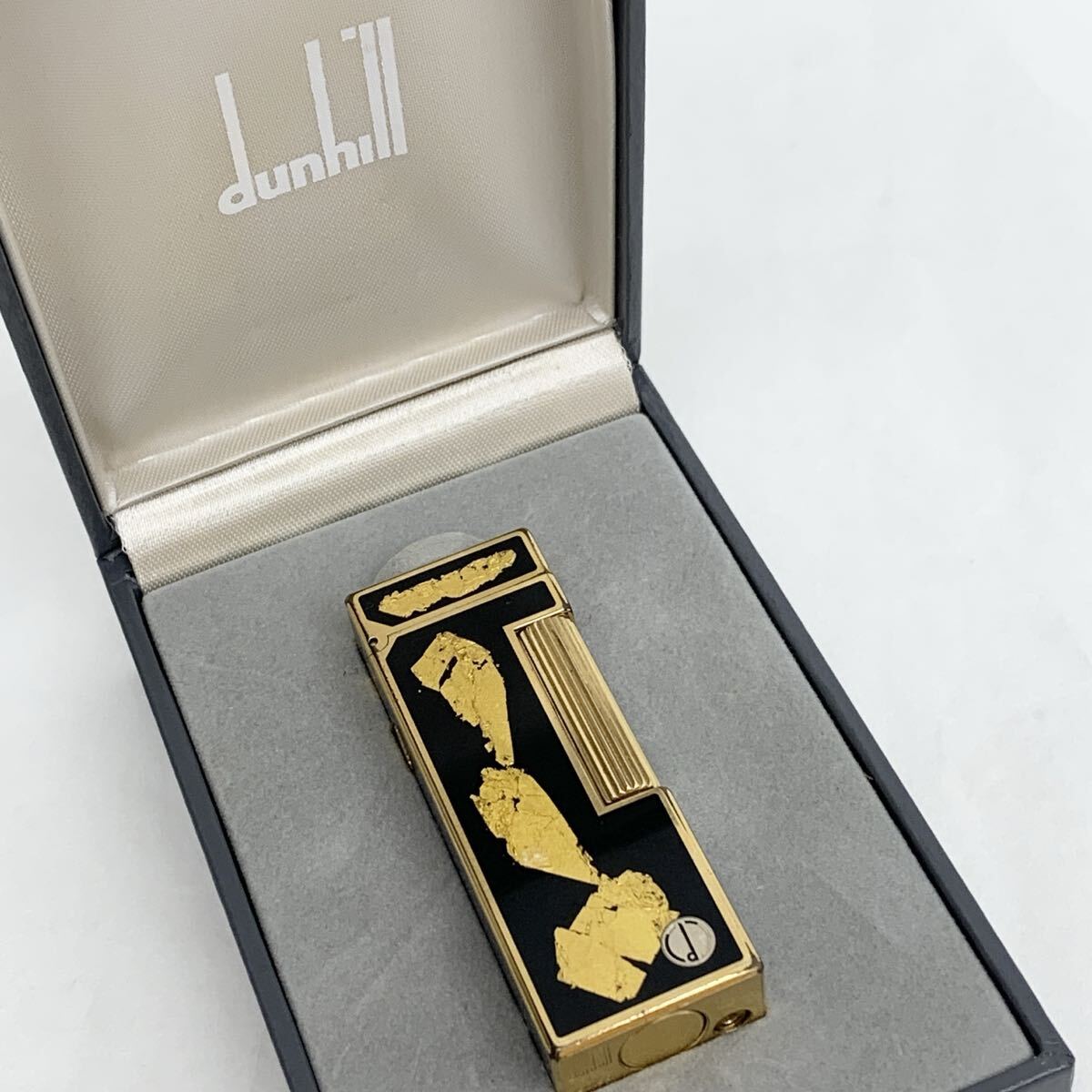 1円~! ダンヒル Dunhill ライター 金箔 ブラック 黒 ケース付き 着火未確認 _画像1