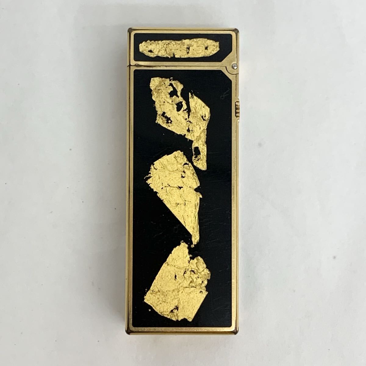 1円~! ダンヒル Dunhill ライター 金箔 ブラック 黒 ケース付き 着火未確認 _画像4