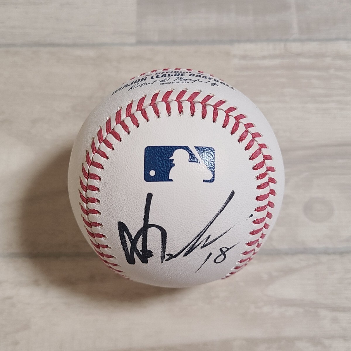 山本由伸 MLB 公式球 直筆サインボール ロサンゼルス・ドジャース_画像1