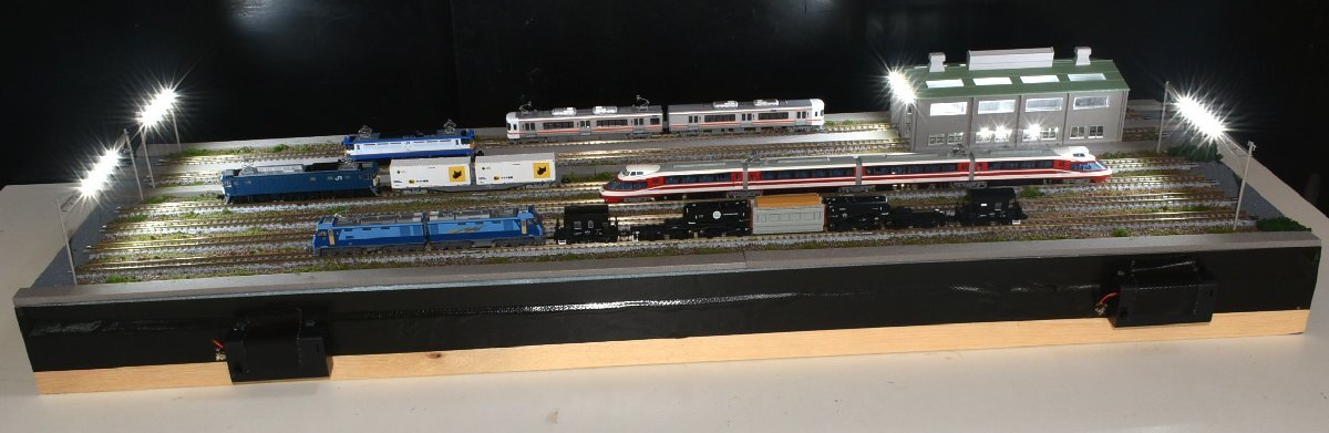 【SAZAN】鉄道ジオラマ展示台【※照明付き】6線路:複線機関庫+4線ヤード灯の照明付き(他の商品と同梱不可)※90x30cm★69_画像8