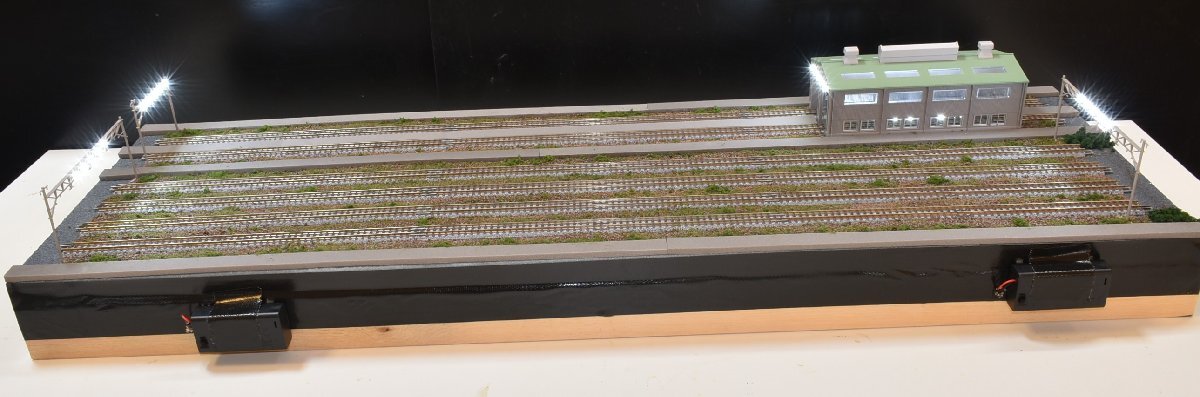 【SAZAN】鉄道ジオラマ展示台【※照明付き】6線路:複線機関庫+4線ヤード灯の照明付き(他の商品と同梱不可)※90x30cm★69_画像10