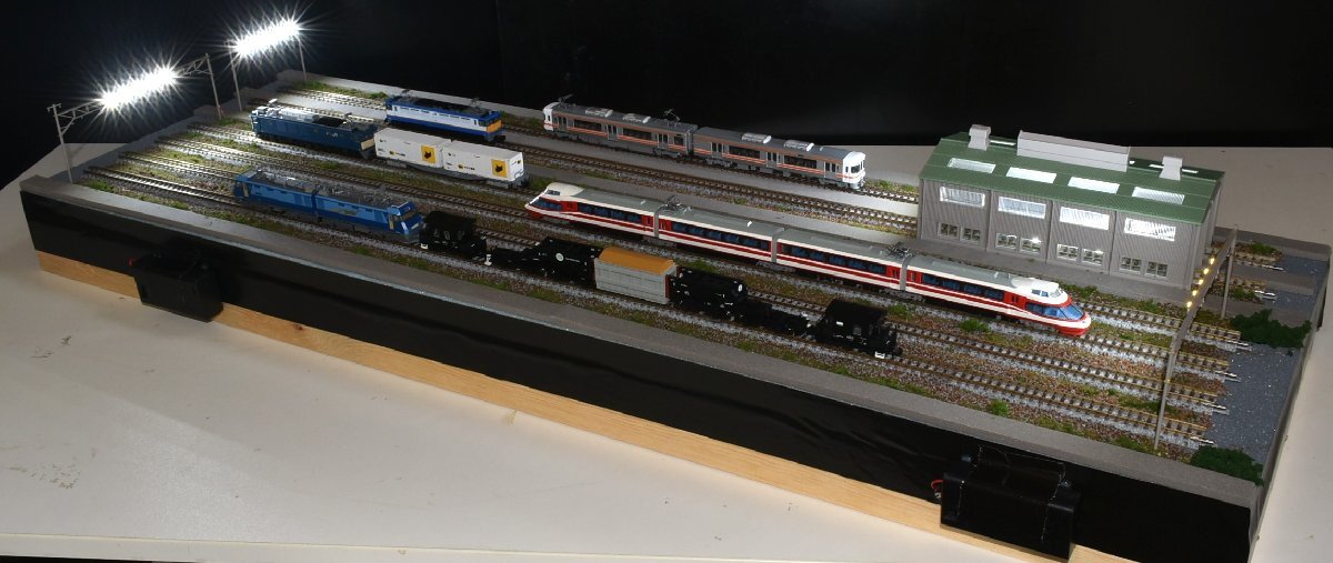 【SAZAN】鉄道ジオラマ展示台【※照明付き】6線路:複線機関庫+4線ヤード灯の照明付き(他の商品と同梱不可)※90x30cm★69_画像9
