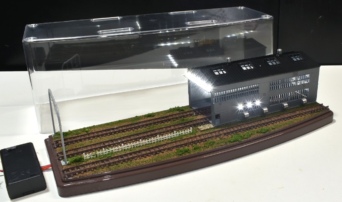 【SAZAN】鉄道ジオラマ展示台ケース付き 電車庫&ヤード照明付き3線路(他の商品と同梱不可)※33x12cm★66_画像5