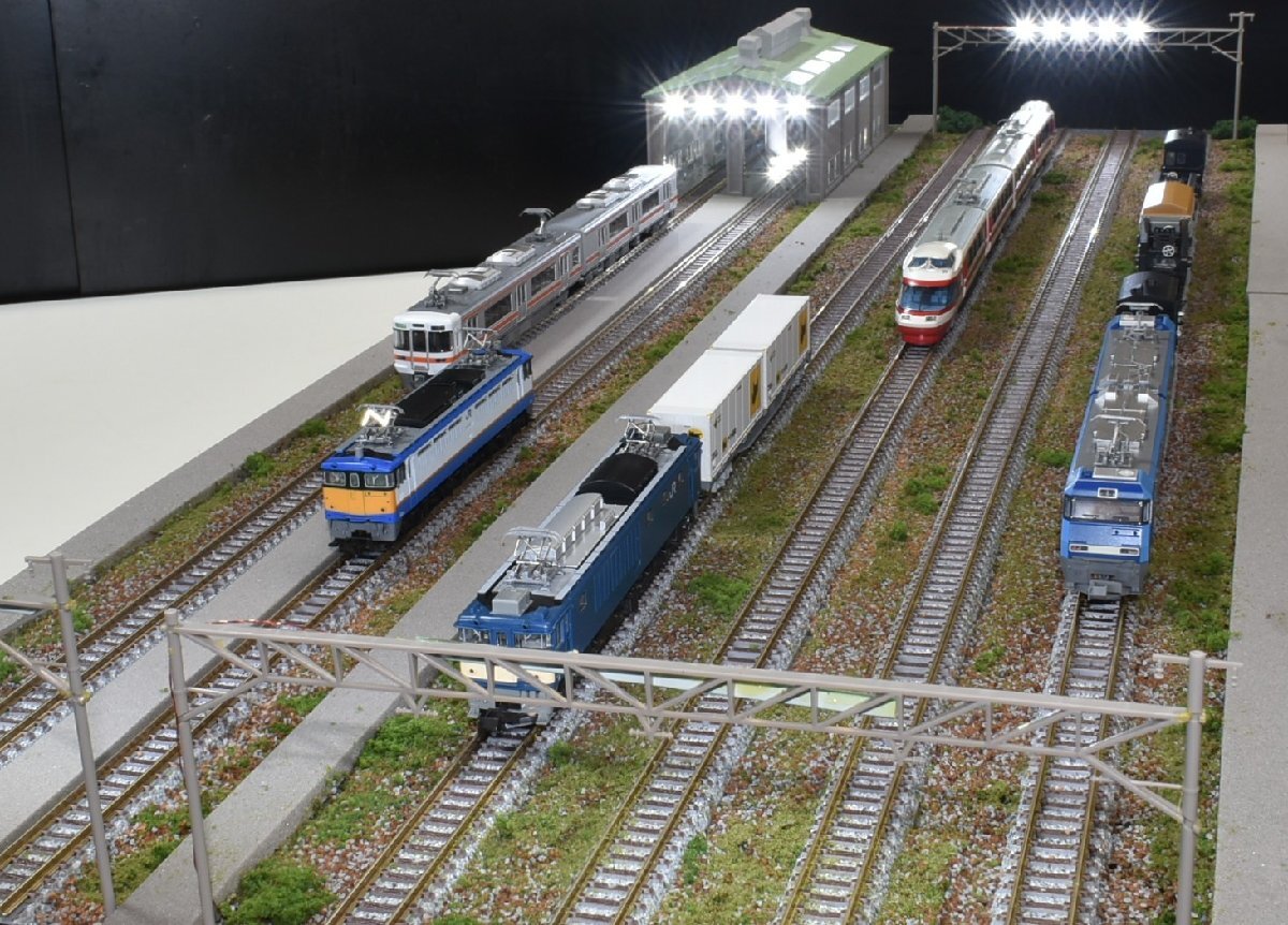 【SAZAN】鉄道ジオラマ展示台【※照明付き】6線路:複線機関庫+4線ヤード灯の照明付き(他の商品と同梱不可)※90x30cm★69_画像2