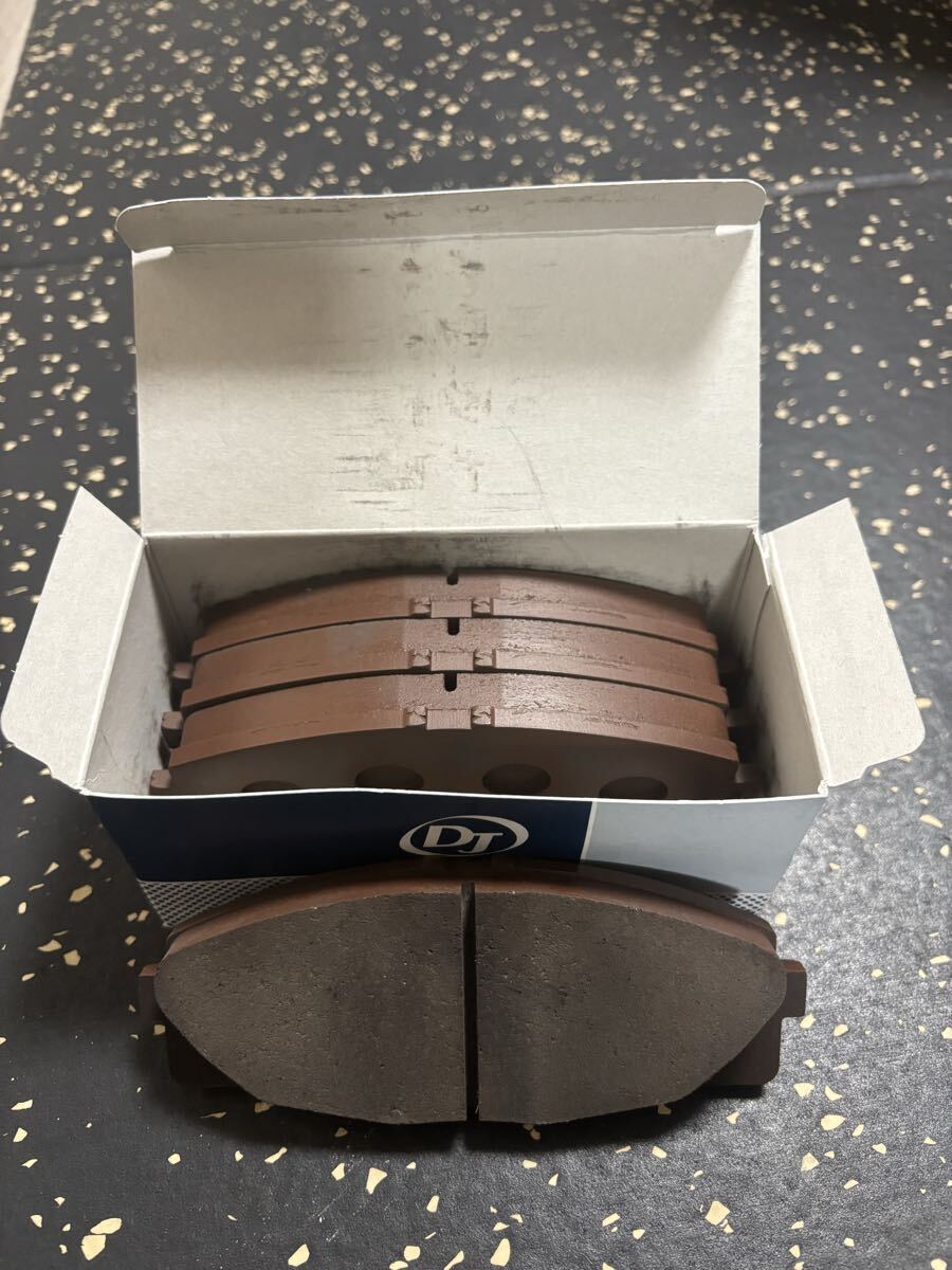 ★新品★ ハイエース　ブレーキパッド　KDH200V KDH200K KDH205V ドライブジョイ フロント_画像1