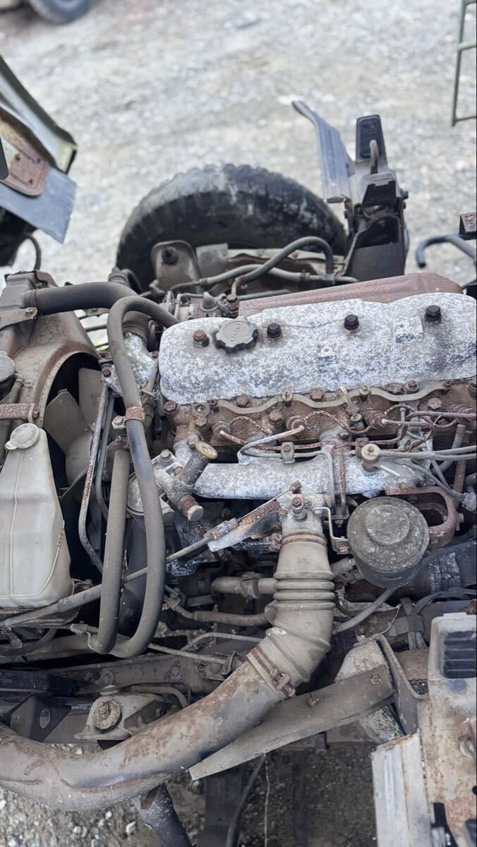 【中古】ダイナ ダンプ トラック BU37 ワイド E/g:3B 始動確認済 書類なしMT 現状_画像5