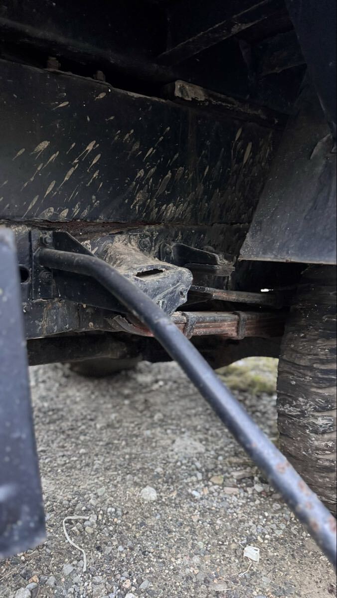 【中古】ダイナ ダンプ トラック BU37 ワイド E/g:3B 始動確認済 書類なしMT 現状_画像8