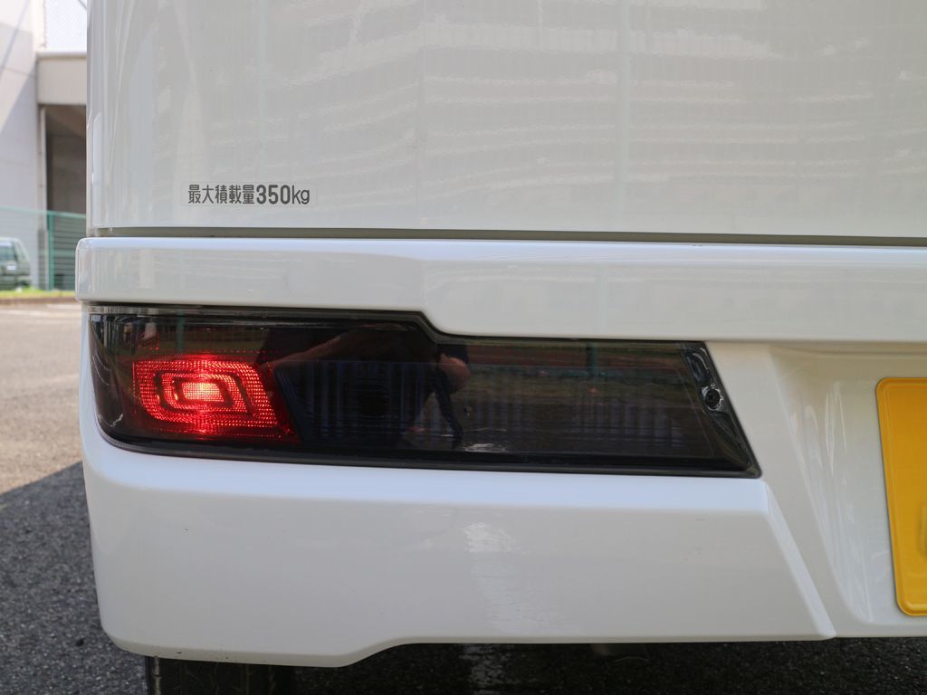Tint+何度も貼れるスモークフィルム アトレーワゴン S321G/S331G テールランプ 後期(2017/11～) S320G/S330G系 T3 アトレー_画像2