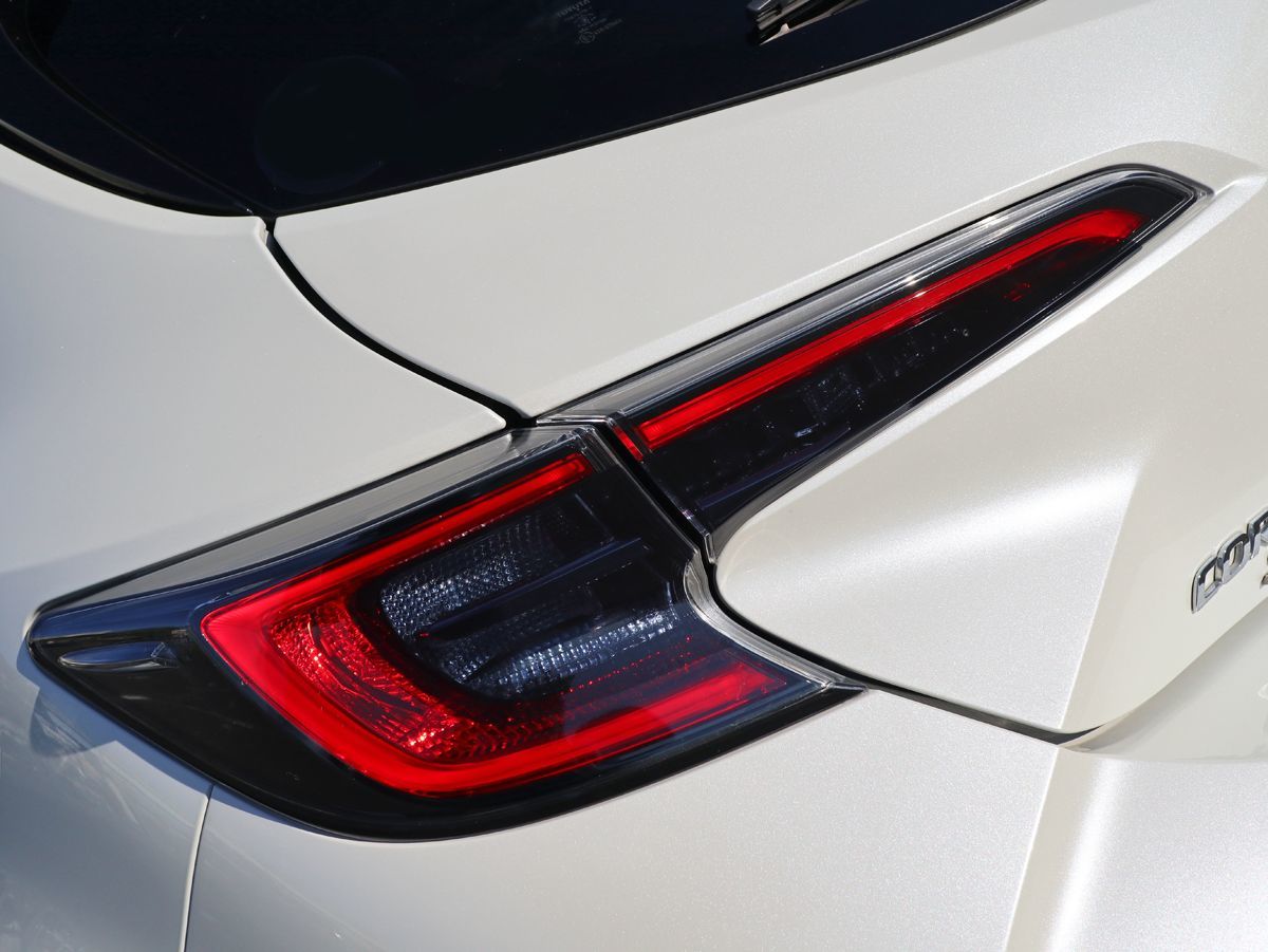 Tint+再使用できるテールランプ スモークフィルム(Type2：ウィンカー/バックランプのみ)カローラスポーツNRE210H/NRE214H/ZWE211H/ZWE213H_画像2