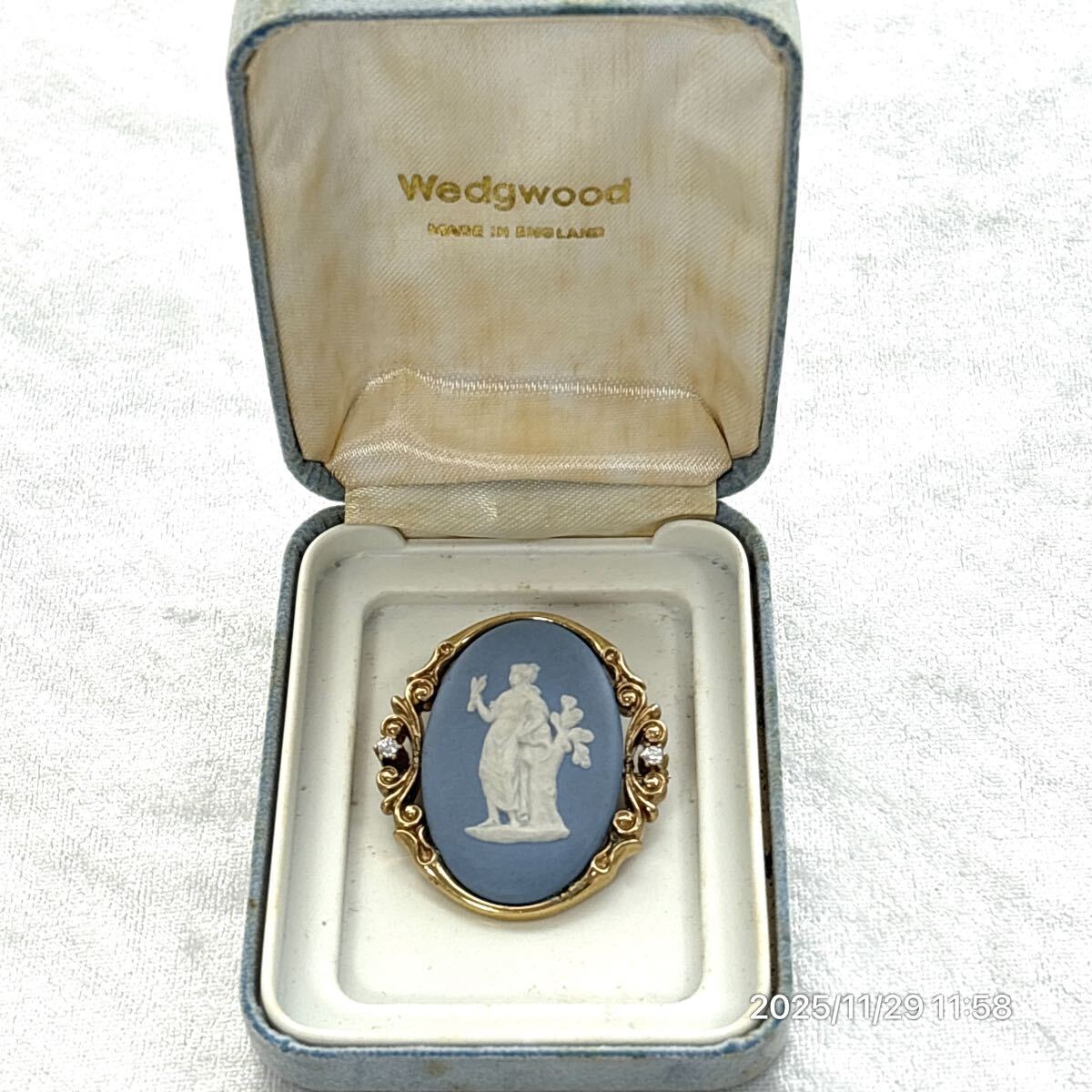 WEDGWOOD ウェッジウッド ジャスパー カメオ ラインストーン ゴールドカラーボディ 2way ブローチ ネックレストップ アクセサリー ケース付_画像1
