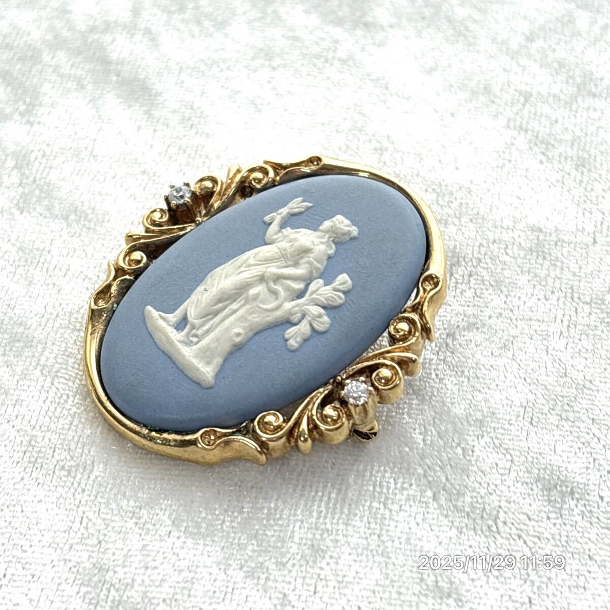 WEDGWOOD ウェッジウッド ジャスパー カメオ ラインストーン ゴールドカラーボディ 2way ブローチ ネックレストップ アクセサリー ケース付_画像2